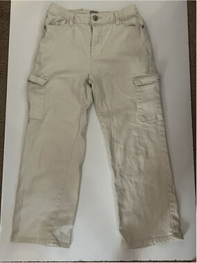 dkny girls cargo pants. Size 10. K-103
